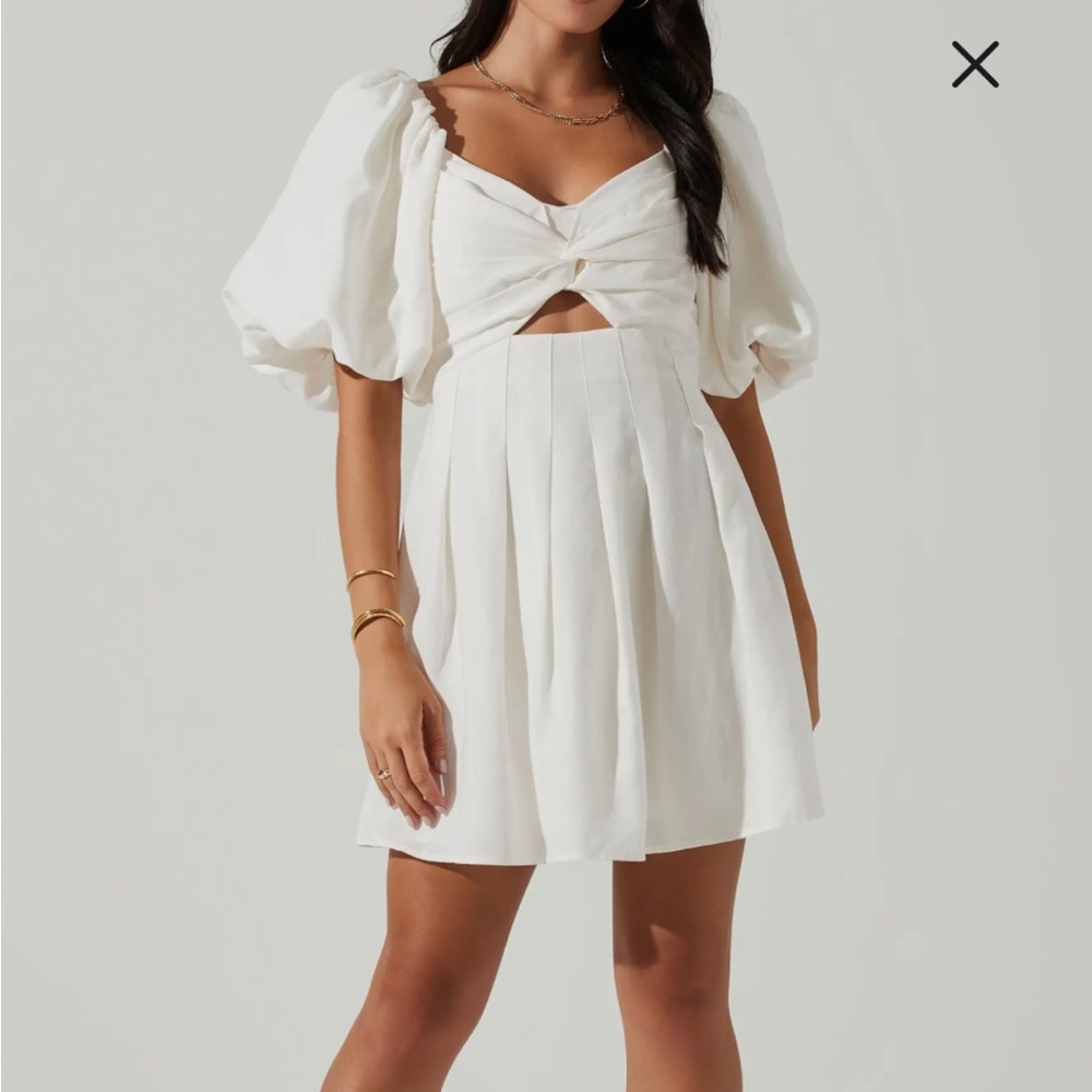 ASTR the Label Serilda Puff Sleeve Pleated Minidress